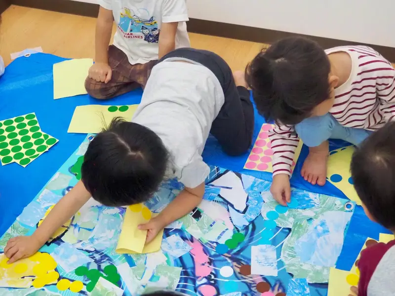 キッズスクウェア丸の内永楽ビルのワークショップの様子（10/9・29枚目）
